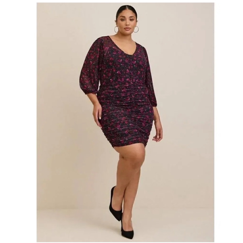 Torrid Floral Black V-Neck Long Sleeve Bodycon Dress